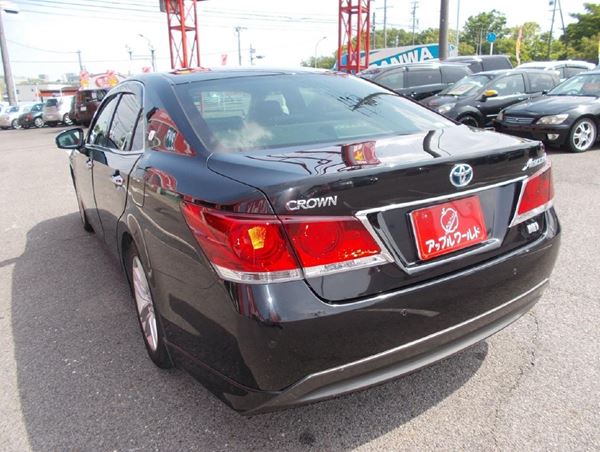 クラウンアスリート