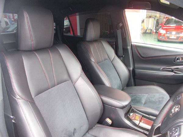 ハリアープレミアム入庫☆