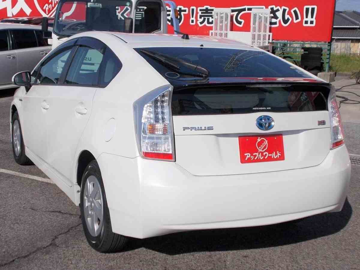 プリウス
