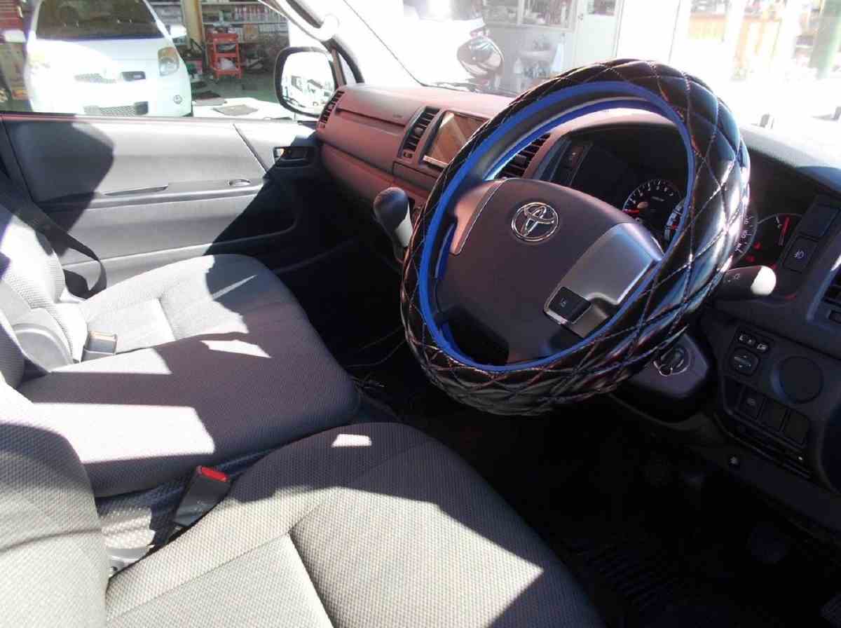 ハイエースバン