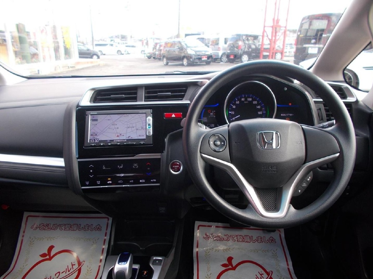 フィットハイブリッド