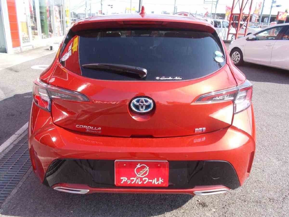 カローラスポーツ