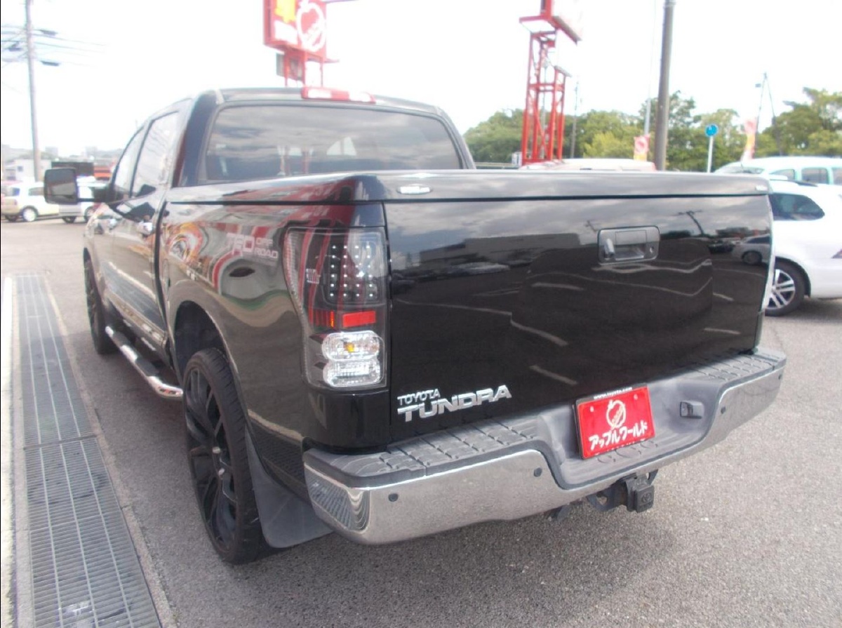 タンドラ　クルーマックス　リミテッド