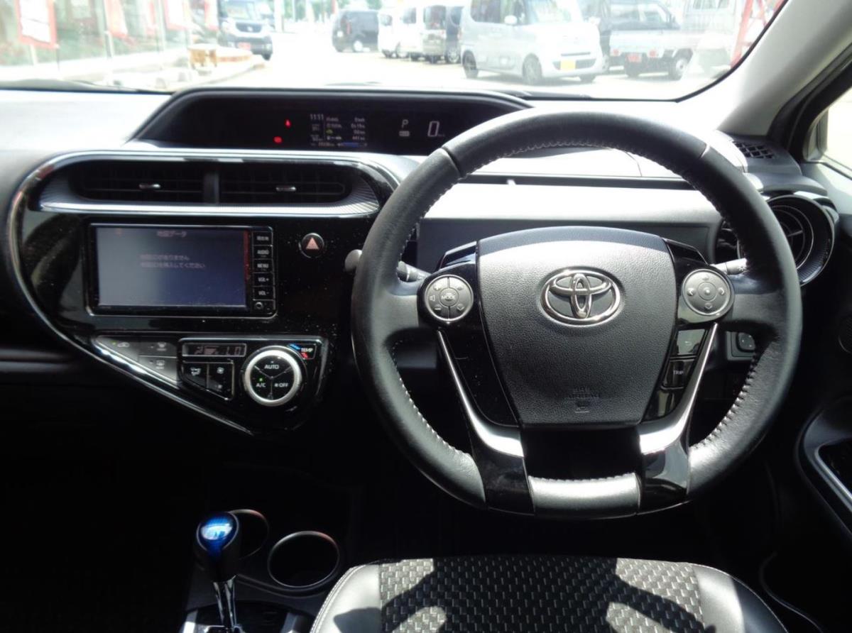 アクア クロスオーバー